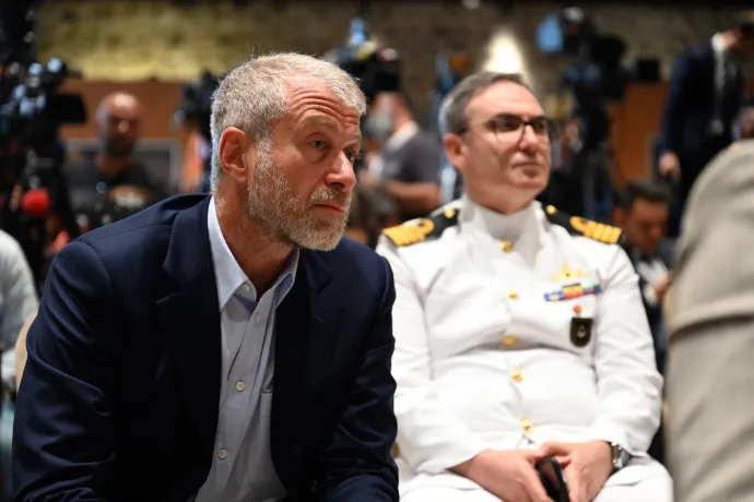 Abramovicsnak el kell adományoznia a Chelsea eladásából befolyó pénzt, vagy bíróság elé kell állnia