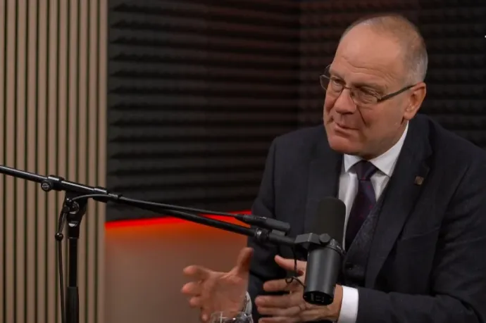 Navracsics Tibor nincs beszélőviszonyban Lázár Jánossal, és ez szerinte nem baj