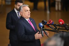 Moszkva vagy Európa érdekében cselekszik? – kérdezték Orbántól az EU-csúcsra érkezve