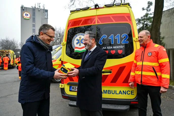 Védjegy lesz a „Na szia mentő!” mondatból