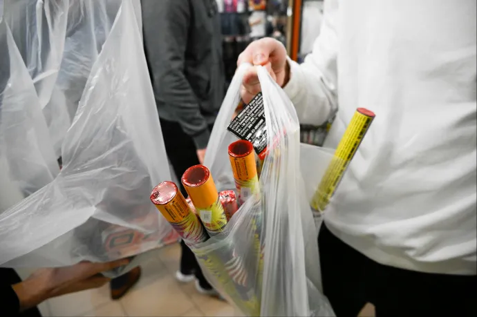 Többszázezres bírságra számíthat, aki rossz helyen durrogtat a fővárosban szilveszterkor