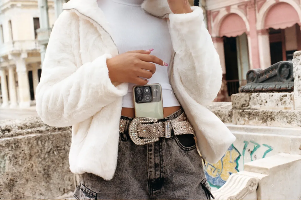 Mert talán holnap kisüt a nap (részlet a sorozatból) – Fotó: Szász Lilla