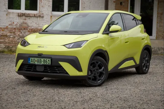 Több mint kétszer annyi kínai autót adtak el novemberben Európában, mint egy éve