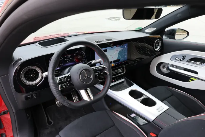 Igényes részletek a beltérben – Fotó: Gajdán Miklós / autóMAGAZIN