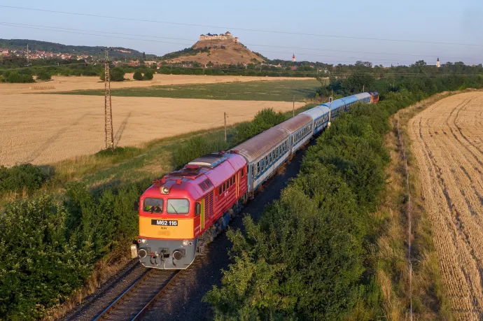 Jövőre több mint 800 milliárd forintot költ a MÁV pályafelújításra