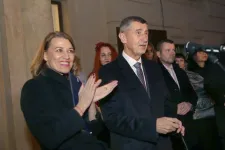 A cseh miniszterelnök Trumpnak is jobbkezeként mutatta be a szlovákiai magyar származású kabinetfőnökét