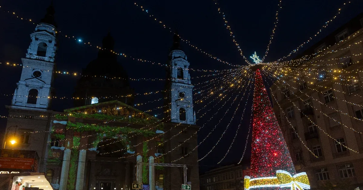 NAV-osok és minisztériumi dolgozók feje fölül is eladott egy-egy irodaházat az állam