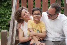 Az örökbefogadásra váró szülők ötöde tesz kikötést arról, hogy nem szeretne roma gyereket