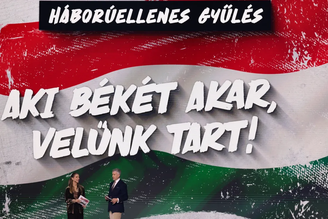 Orbán Viktor a Szellemirtók zenéjére vonult fel a színpadra a DPK szegedi gyűlésén