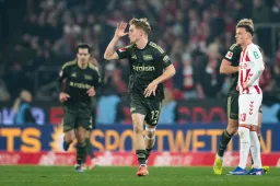 Schäfer Andrásnak hét perc is elég volt, hogy kapásból a kapuba bombázzon