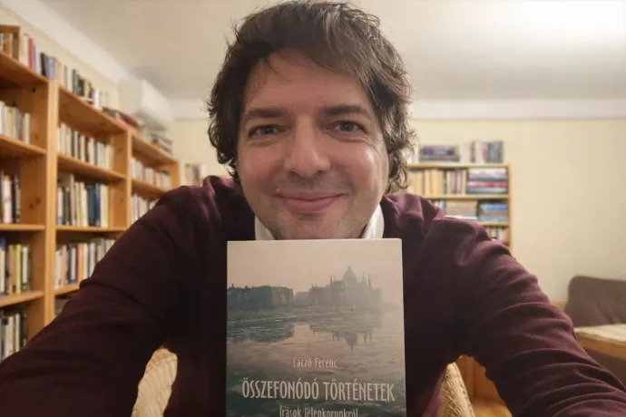 A szerző a kötetével – Fotó: személyes archívum