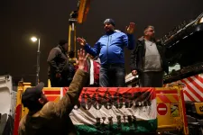 Fogadta a minisztérium a Budapesten tüntető kamionosokat, akik sikeresnek ítélték meg a tárgyalást