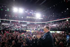 Orbán karácsony előtt még gyorsan a TV2-ben is felmondta, milyen világ jön szerinte, ha a Tisza nyer