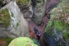 Most merre? A kokoříni sziklaváros, aminek a kapuját egy gorilla őrzi