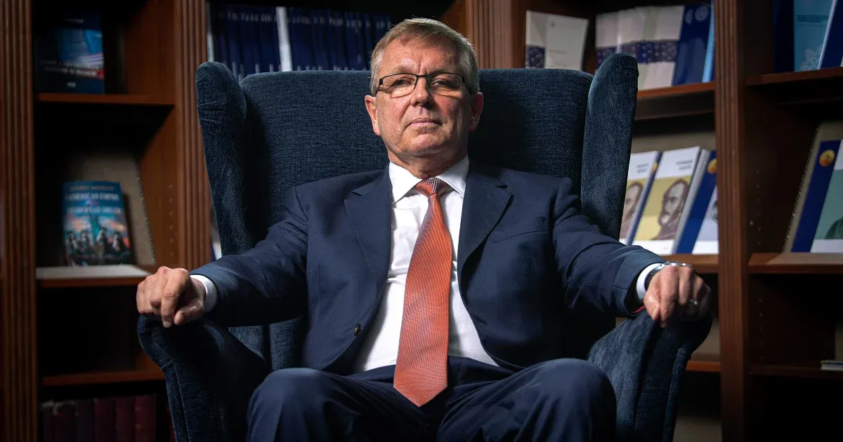 Feketén–fehéren leírták: a teljes, 266 milliárdos alapítói vagyonát elveszítette az MNB alapítványa Matolcsy alatt