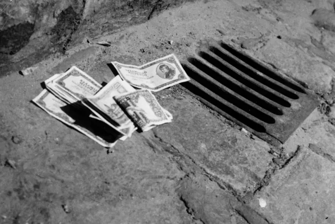 A legtöbb sima pengő így végezte 1946 nyarán – Fotó: Fortepan