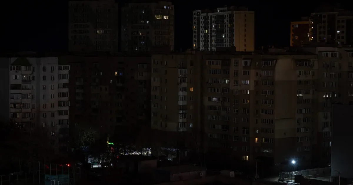 Az orosz rakéták és drónok miatt Ukrajna egészében áramkimaradások lesznek december 24-én