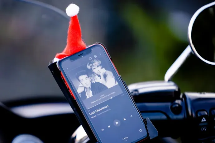 A Wham! együttes karácsonyi dalát hallgatják Spotifyról – Fotó: Picture Alliance /Getty Images