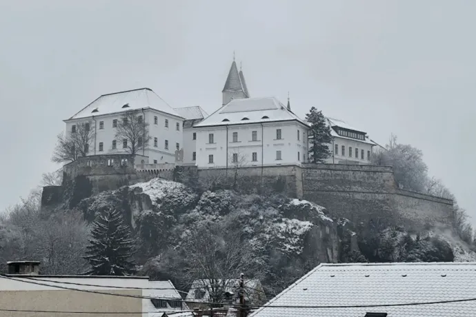 Északnyugaton havazást, délen inkább esőt hoz karácsony első napja