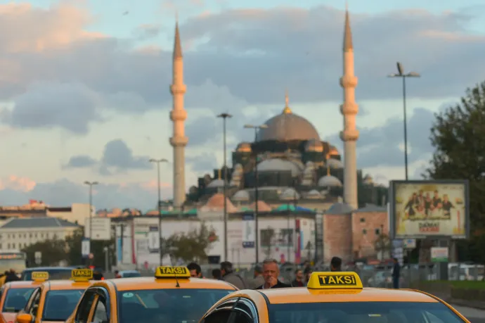 Az Iszlám Állam 115 feltételezett tagját vették őrizetbe Törökországban, az ünnepekre tervezhettek akciókat