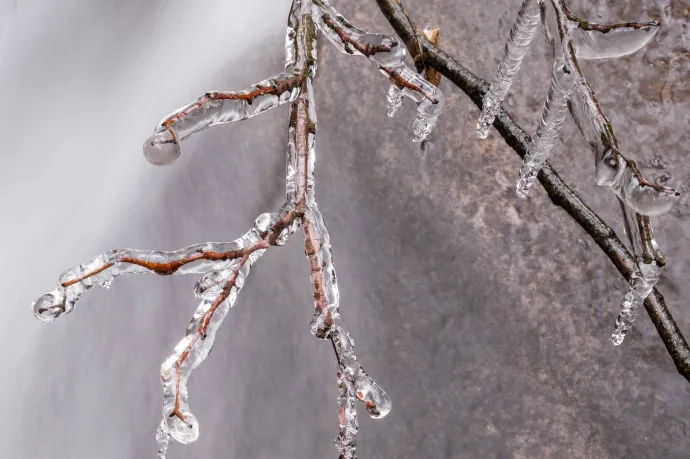 Év végére beüt a hideg, több hullámban rántja magával a mínuszokat a fagyos levegő