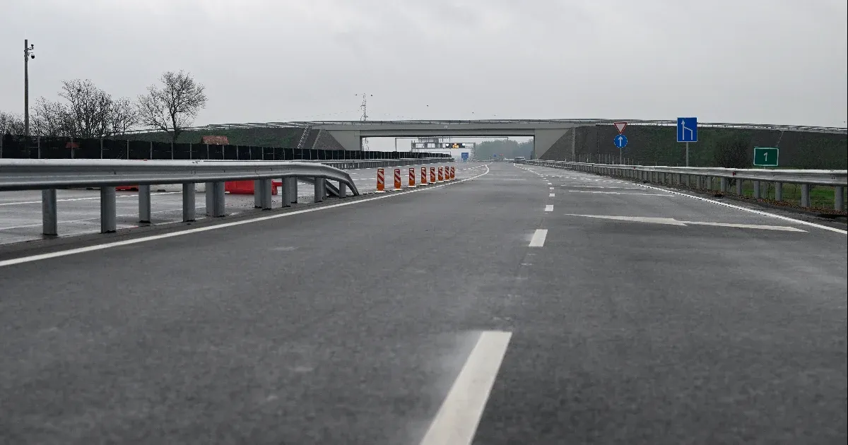 Leáll újévkor az útdíjfizetés, előre meg kell venni az e-matricát