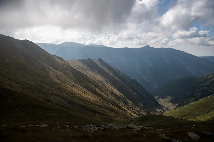 A Fogarasi-havasokban rekedt több turista az erős szél miatt