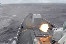 „Figyelmeztetés a szeparatista erőknek” – hadgyakorlatba kezdett Kína Tajvan körül