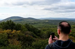A magyar Svájcban a hegyek nem nőnek az égig, de oroszlánt és tigrist is láttak már