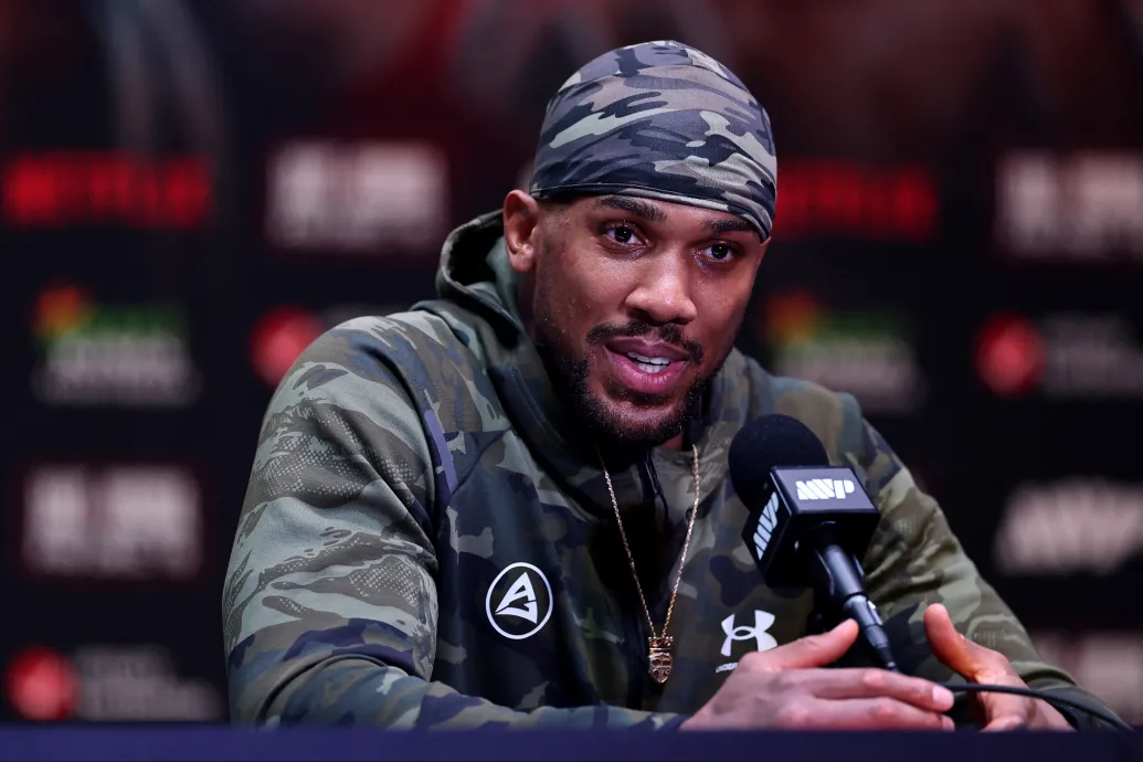 Anthony Joshua megsérült egy nigériai autóbalesetben, melyben ketten meghaltak