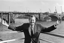 Az angolok egyszer eladták a London Bridge-et egy amerikai üzletembernek