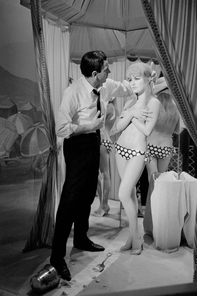 Roger Vadim és Brigitte Bardot az 1956-os És Isten megteremté a nőt című film forgatásán és az esküvőjükön 1952-ben – Fotó: Bettmann / Getty Images és Hulton Archive / Getty Images