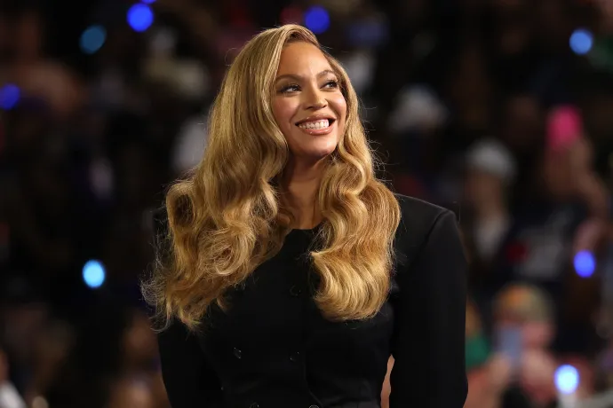 Beyoncé hivatalosan is dollármilliárdos lett