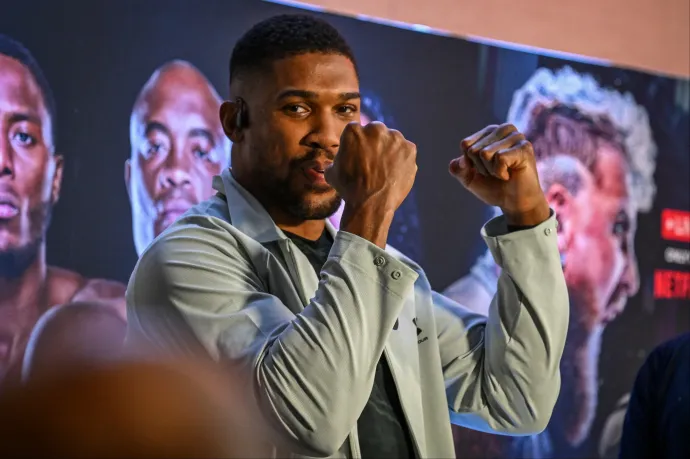 Anthony Joshua két barátja halt meg a balesetben, amiben a világbajnok bokszoló is megsérült