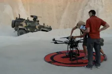 Kiderült, hogy milyen katonai eszközöket loptak el a Sárkányok Kabul felett forgatásán