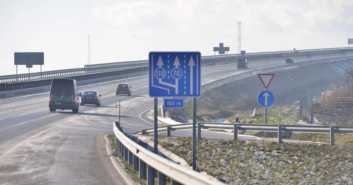 Megnyitották a hányattatott sorsú M30-as autópálya eddig lezárt szakaszát