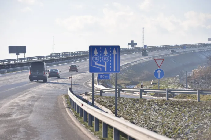Megnyitották a hányattatott sorsú M30-as autópálya eddig lezárt szakaszát