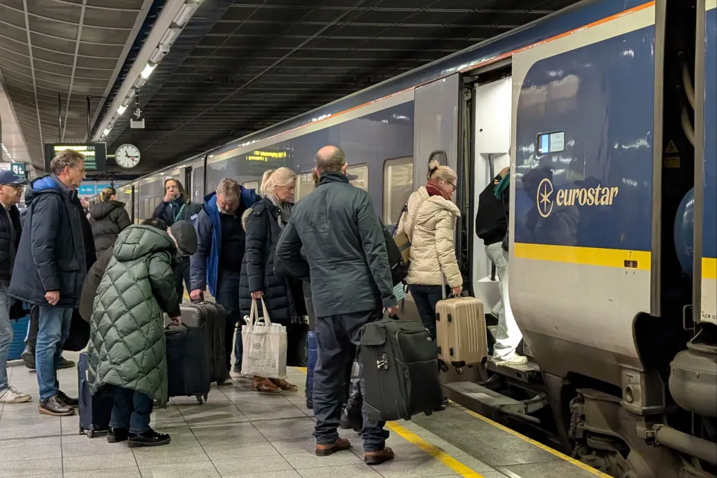 Újraindult a közlekedés a Csalagúton, de a Eurostar szerint lehetnék még késések