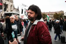 Rendőrök igazoltatták a Puzsér Róbert év végi összejöveteléből távozókat