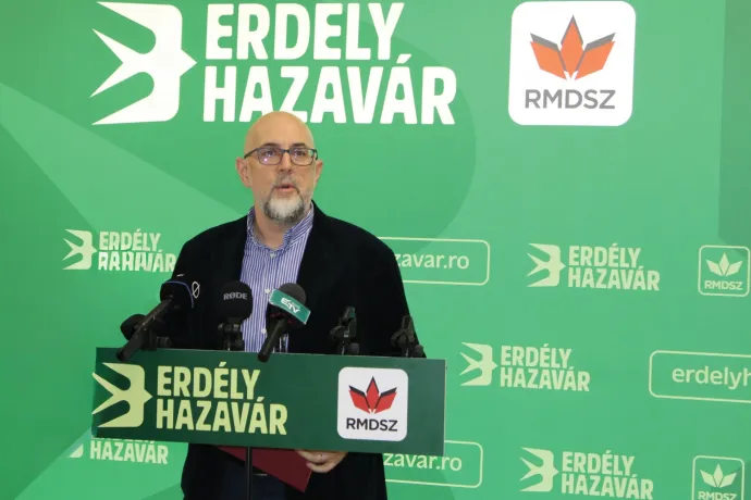 Erdély hazavár élőt, holtat, szavazót – avagy PR-ral feltámasztott nemzet