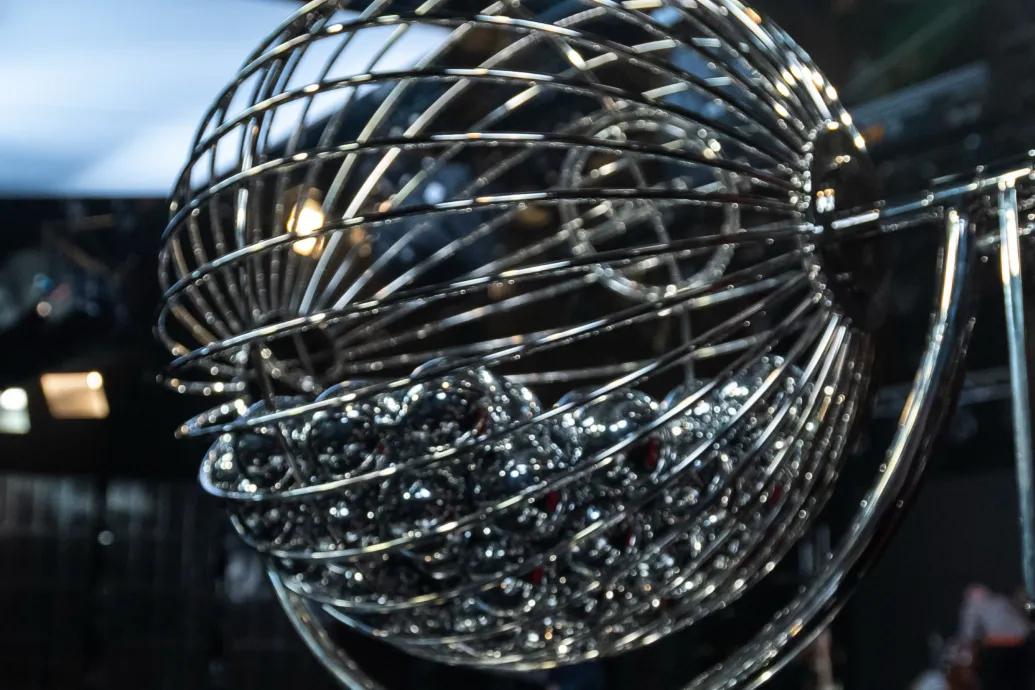 Ezekkel a számokkal lehetett volna elvinni a szilveszteri 7 milliárdos szuperlottót