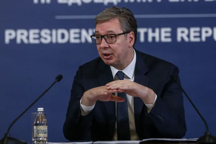 Vučić reméli, hogy január 18-ig megállapodnak az oroszok a Mollal a legnagyobb szerb kőolajvállalat eladásáról