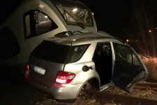 A piros jelzés ellenére behajtottak a vasúti átjáróba, az autó mind a négy utasa meghalt Sátoraljaújhelynél