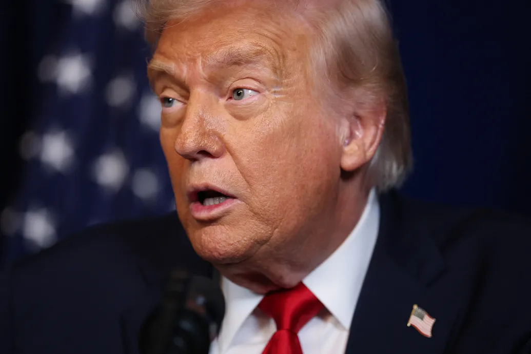 Trump szerint az egészsége remek, igaz, aszpirinból négyszer annyit szed, mint amennyi javasolt