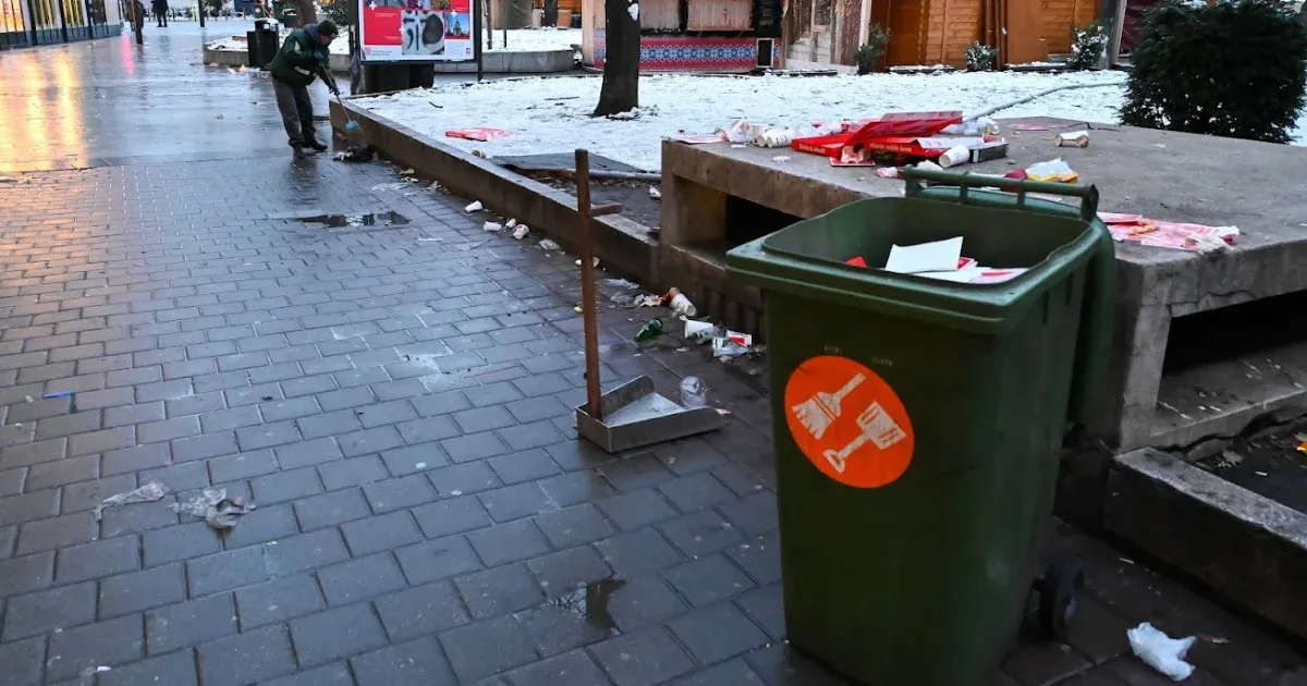 Jóval kevesebb volt a szilveszteri tűzijátékszemét az FKF szerint