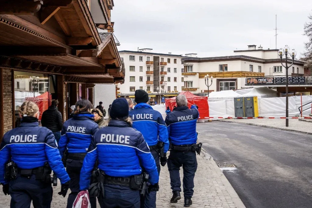 A svájci hatóságok szerint is a tűzijátékok okozhatták a negyven ember halálát okozó tűzesetet