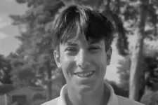 Egy 17 éves olasz golfozó lehet a svájci tűzeset első nevesített áldozata