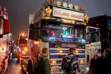 4200 kamion vett részt a kamionos demonstráción a szervező szerint, a minisztérium tárgyalni hívta őket