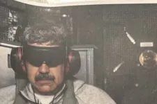 Trump kirakott egy képet arról, ahogy bilincsben szállítják a melegítős Madurót