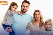 Mesterséges intelligenciával generált képpel népszerűsíti a Fidesz-frakció a családi adókedvezmények emelését